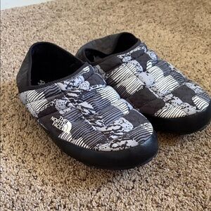 The North Face Black and White Slippers